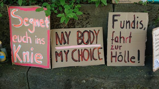 My Body, My Choice! Protest gegen den „Marsch für das Leben“ radikaler Abtreibungsgegner*innen