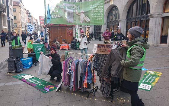 Fast Fashion – Kreislaufschrank – Terre des Hommes – „Von München soll kein Schaden ausgehen“ – Teil 1