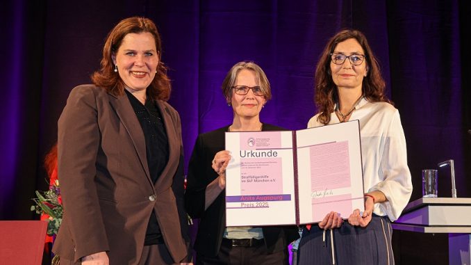 Anita Augspurg Preisverleihung 2026, Bürgermeisterin Verena Dietl, Melanie Schauer, Iris Grönecke-Kümmere